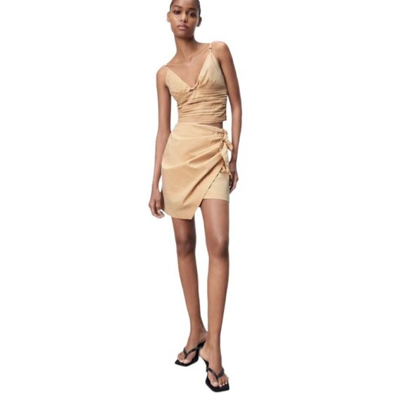 Zara Taupe ruched striped mini skirt size Small - Picture 2 of 11